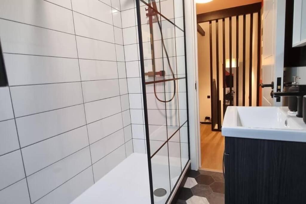 Super Stylish Apartment In Urmston Flat 3 Exteriör bild