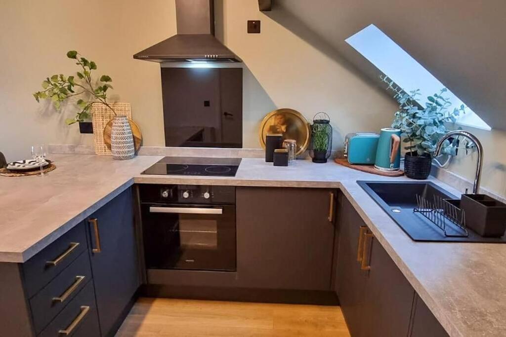 Super Stylish Apartment In Urmston Flat 3 Exteriör bild