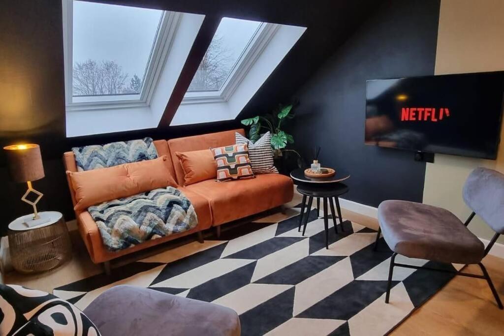 Super Stylish Apartment In Urmston Flat 3 Exteriör bild